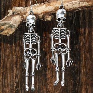 💀Skeleton Earrings💀